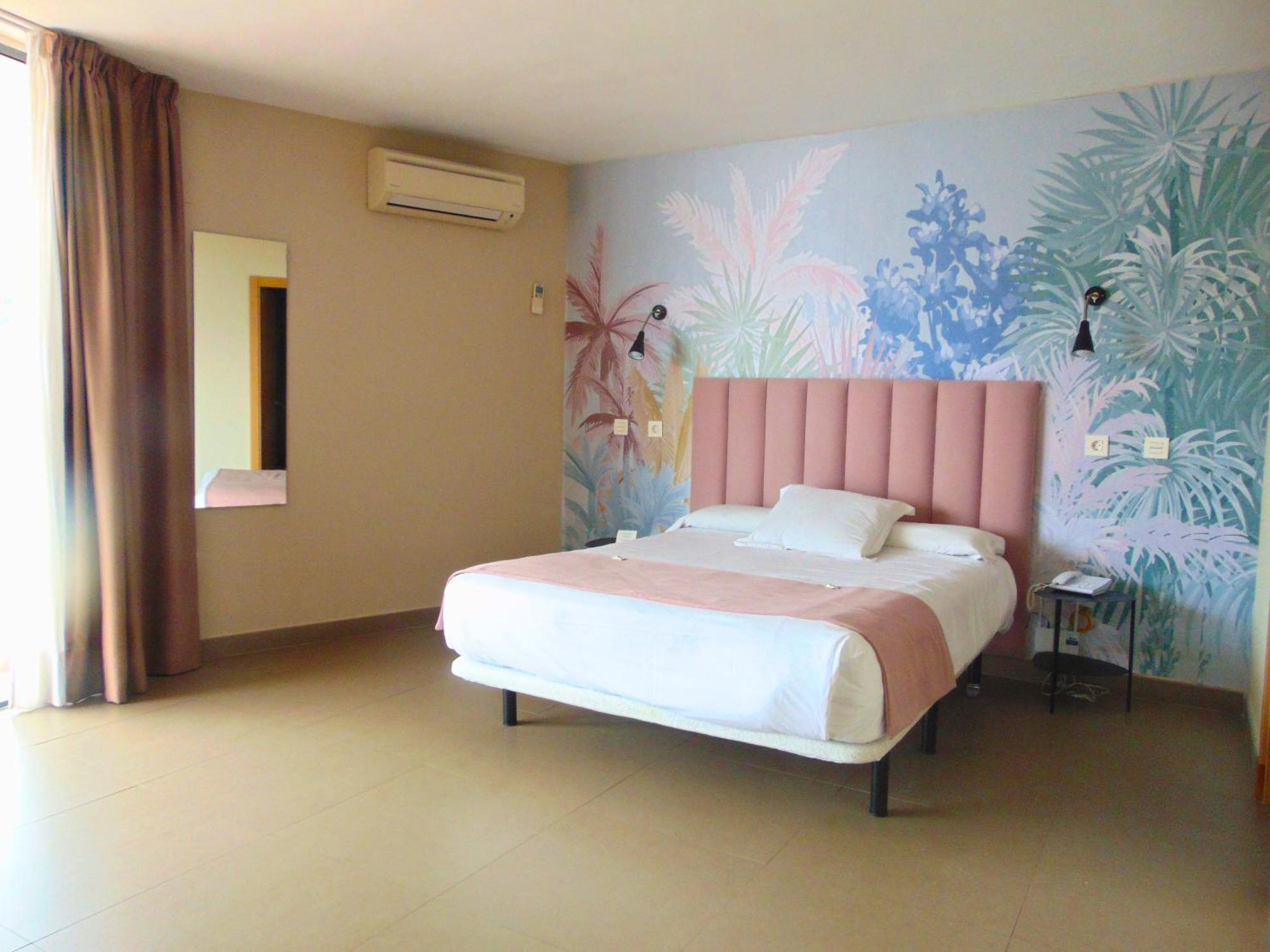 Hotel Mainare Playa Fuengirola Exterior photo